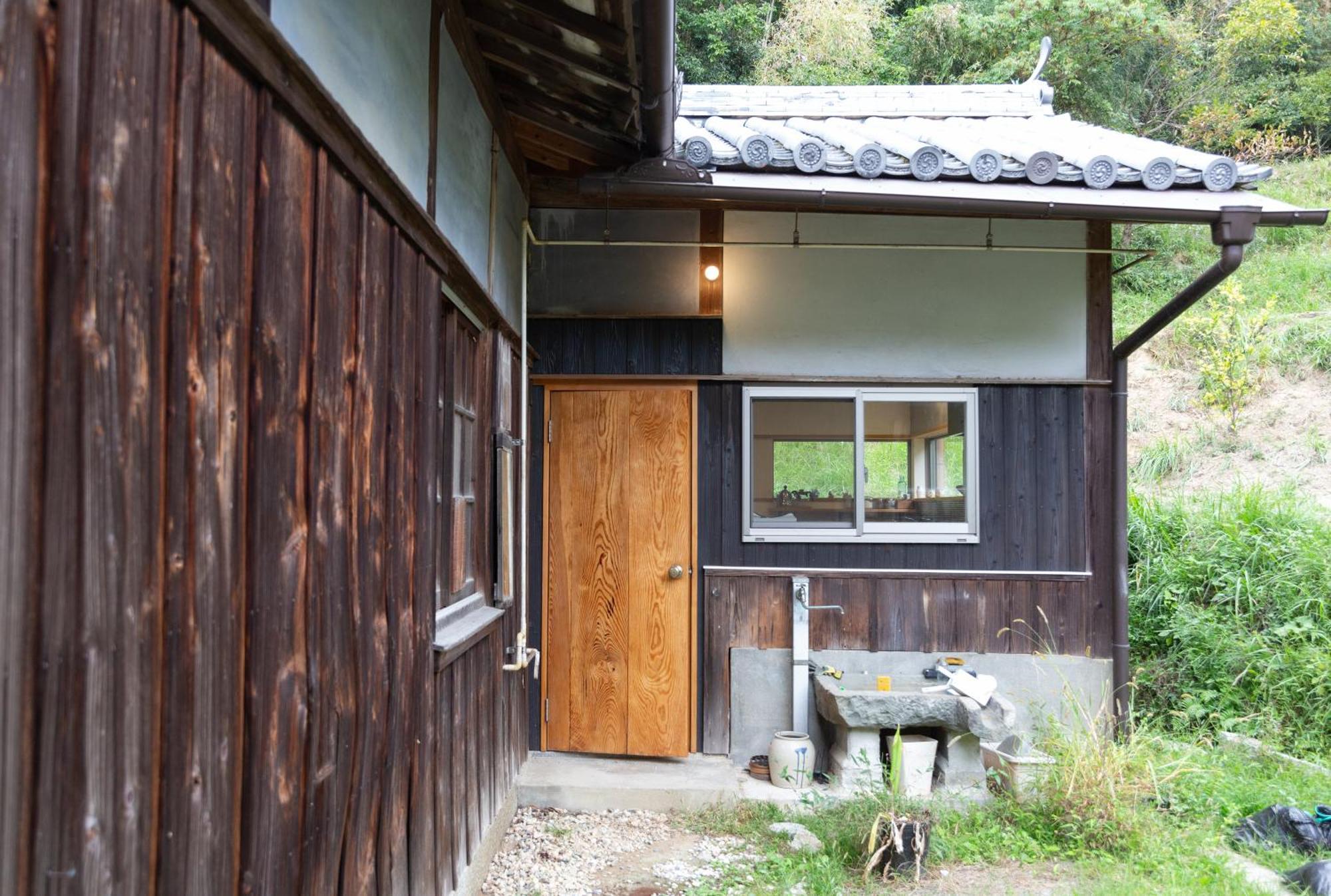 猫と図書館のある宿 草地家 Kusachike Minamiawaji Εξωτερικό φωτογραφία